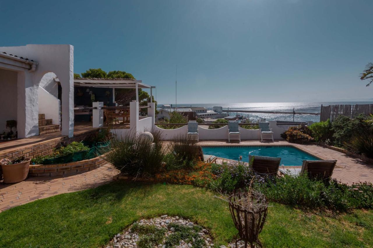 Saxon Lodge Gansbaai Exterior foto