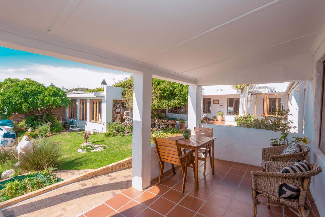 Saxon Lodge Gansbaai Exterior foto