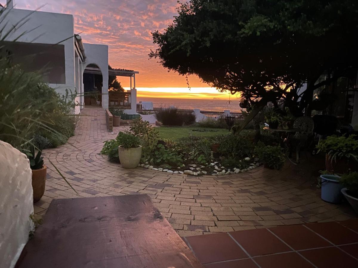 Saxon Lodge Gansbaai Exterior foto